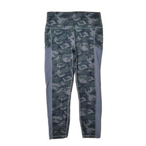 Fabletics Power Hold Women's S* Athletic Gray Green Camouflaged Pants Capri